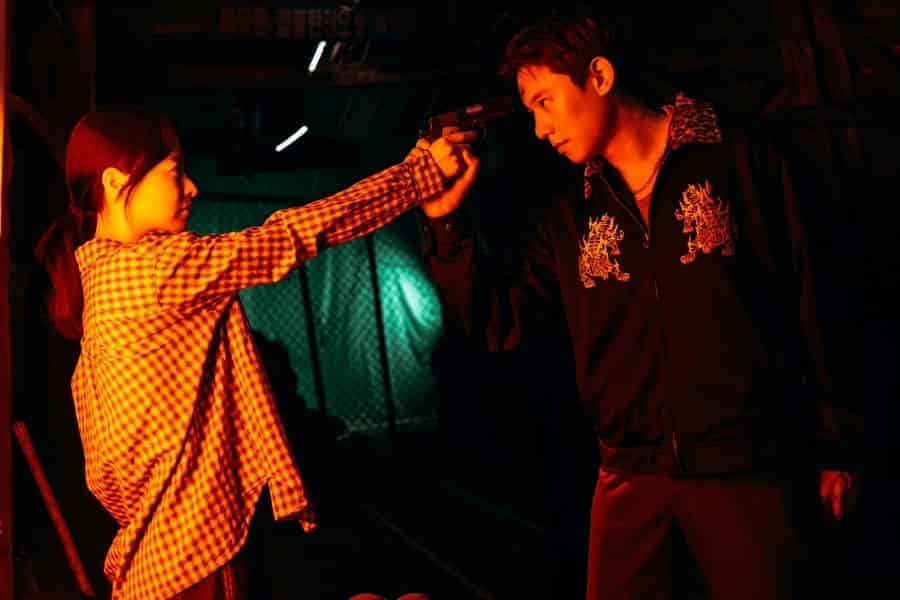 Park Bo Young & Kim Sung Cheol's Risky Pact in 'Gold Land'