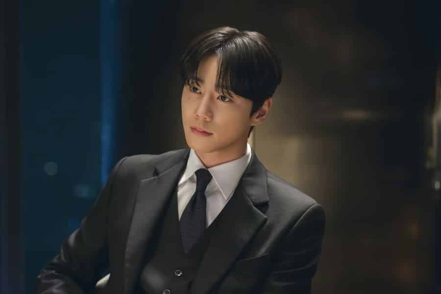 Lee Jun Young on His Dual Role in 'Reborn Rookie'