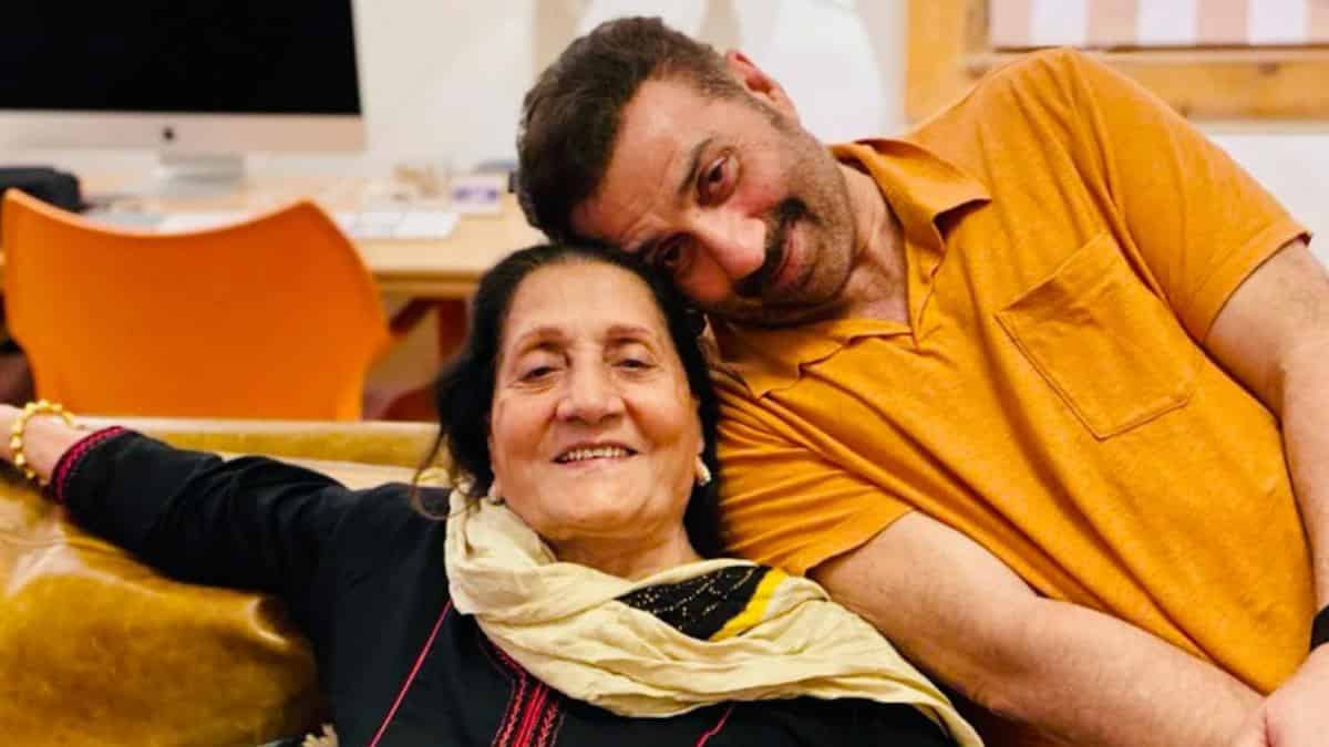 Sunny Deol's Heartfelt Tribute to Mothers
