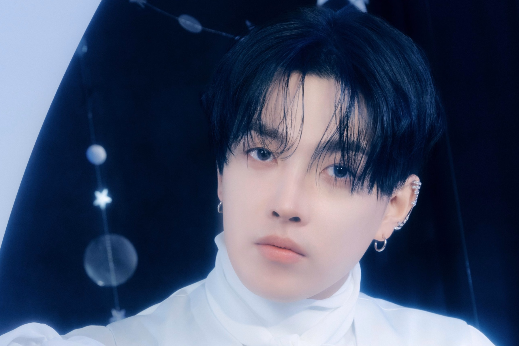ATEEZ's Hongjoong Diagnosed With Rib Fracture