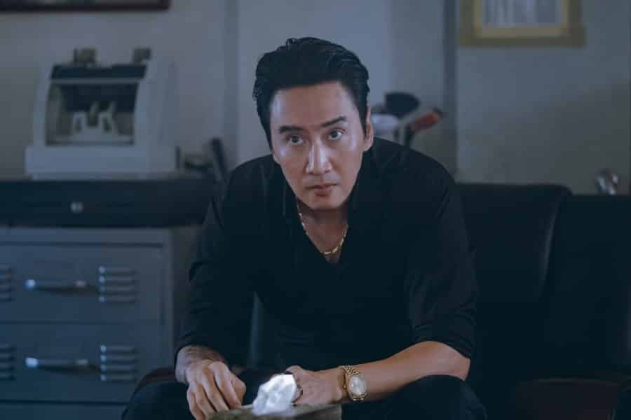 Lee Kwang Soo's Quest for Gold in 'Gold Land'