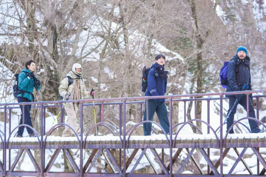 Exploring 'Take A Hike!' with Dowoon and Friends