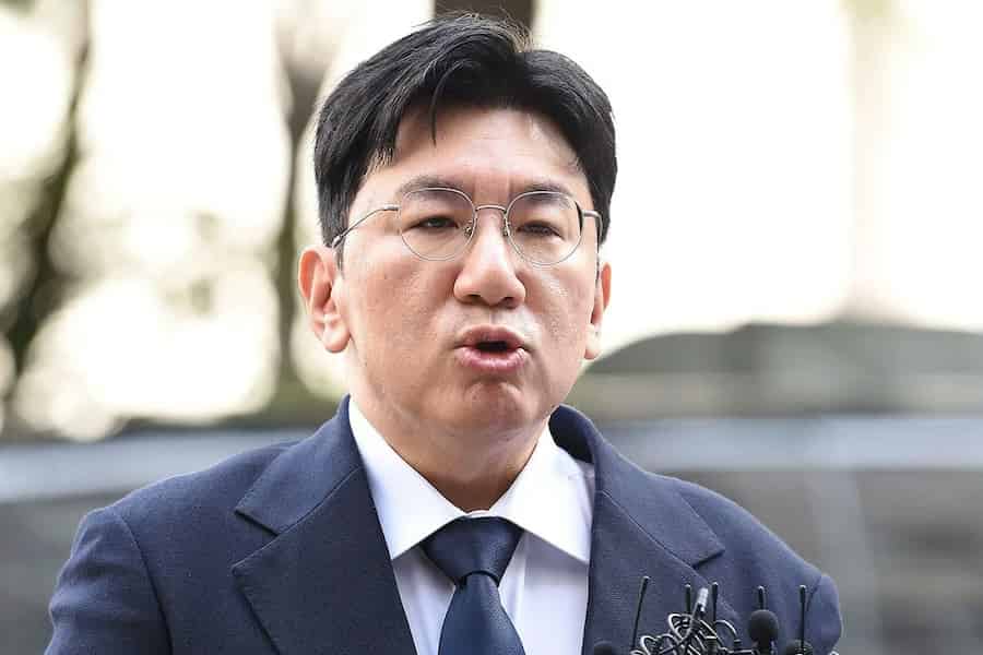 Arrest Warrant Sought for HYBE's Bang Si Hyuk