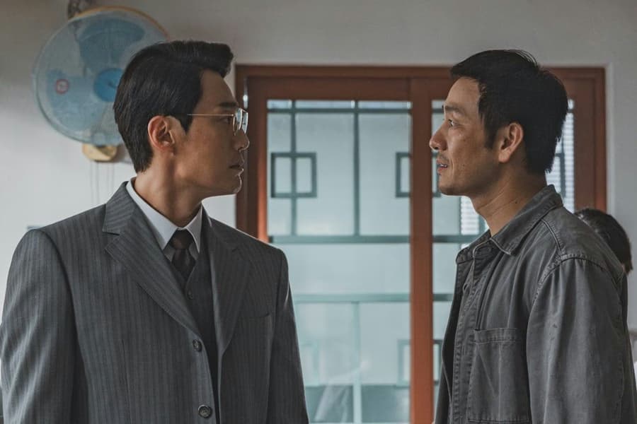 A Deal in 'The Scarecrow' No One Can Refuse