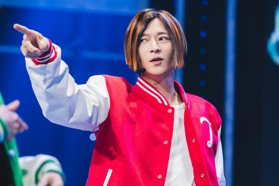 Kang Dong Won Leads TRIANGLE in 'Wild Sing'