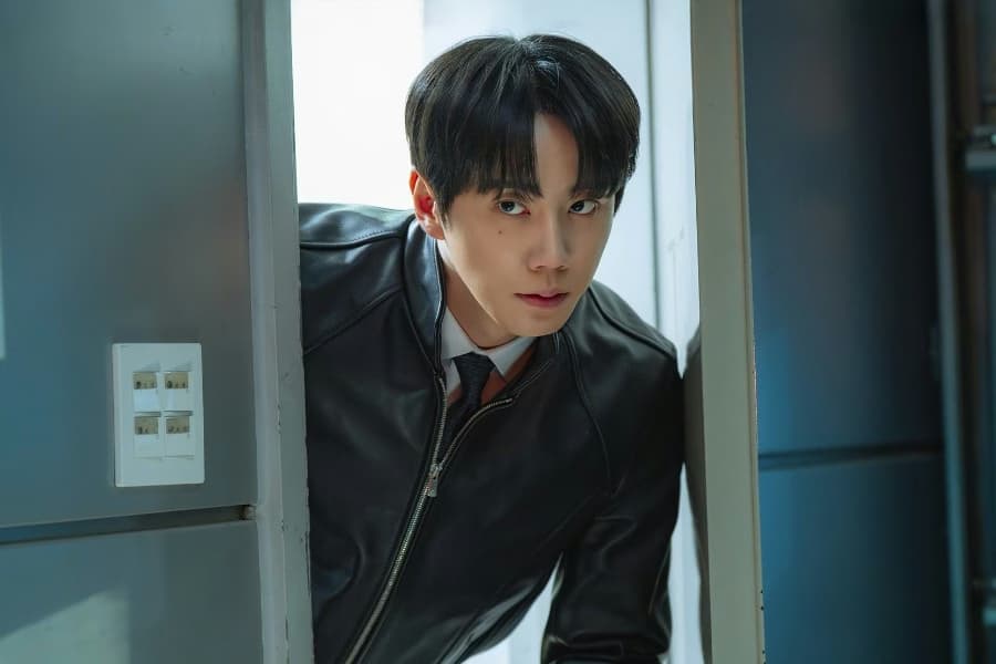 Lee Jun Young Shines in 'Reborn Rookie'