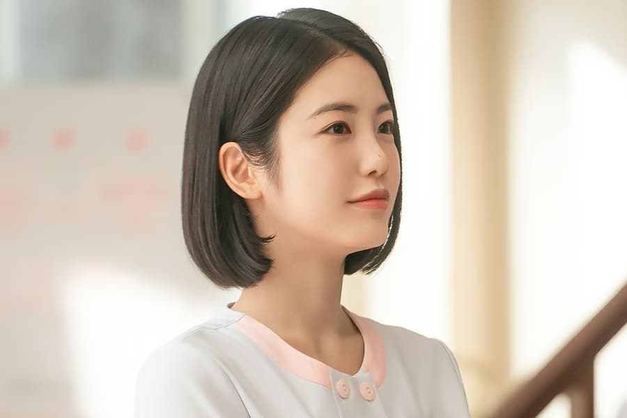 Shin Ye Eun's Captivating Role in K-Drama "Doctor On The Edge"