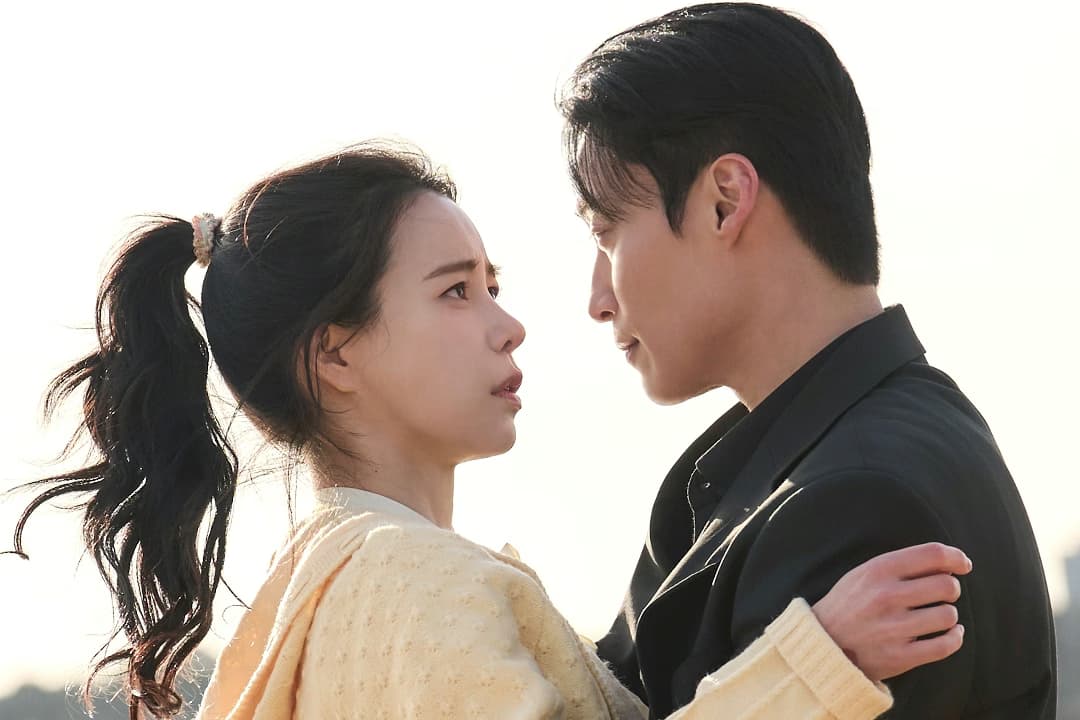 Lim Ji Yeon Flustered by Bold Pursuit in K-Drama