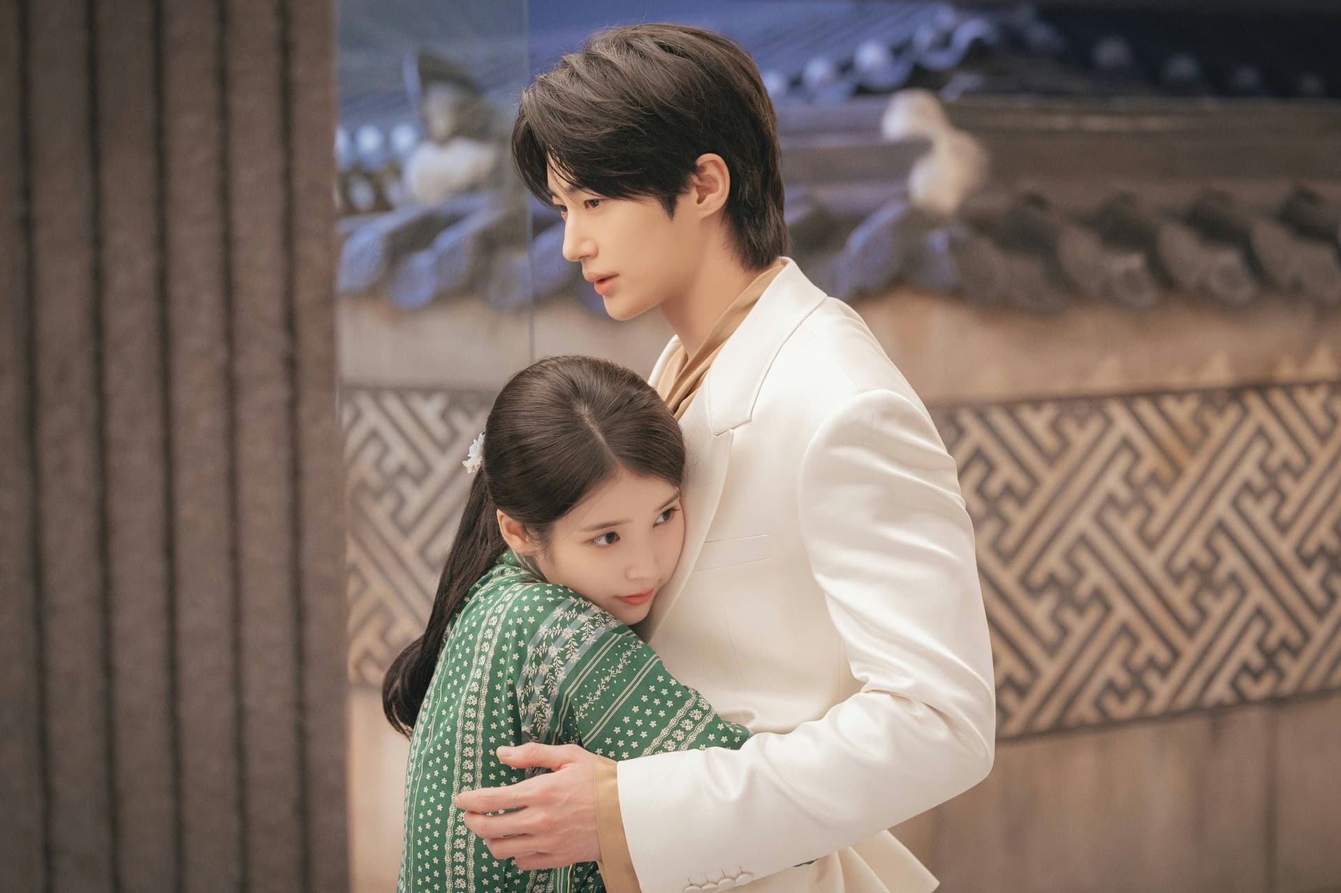 Perfect Crown Shines with Rising Ratings