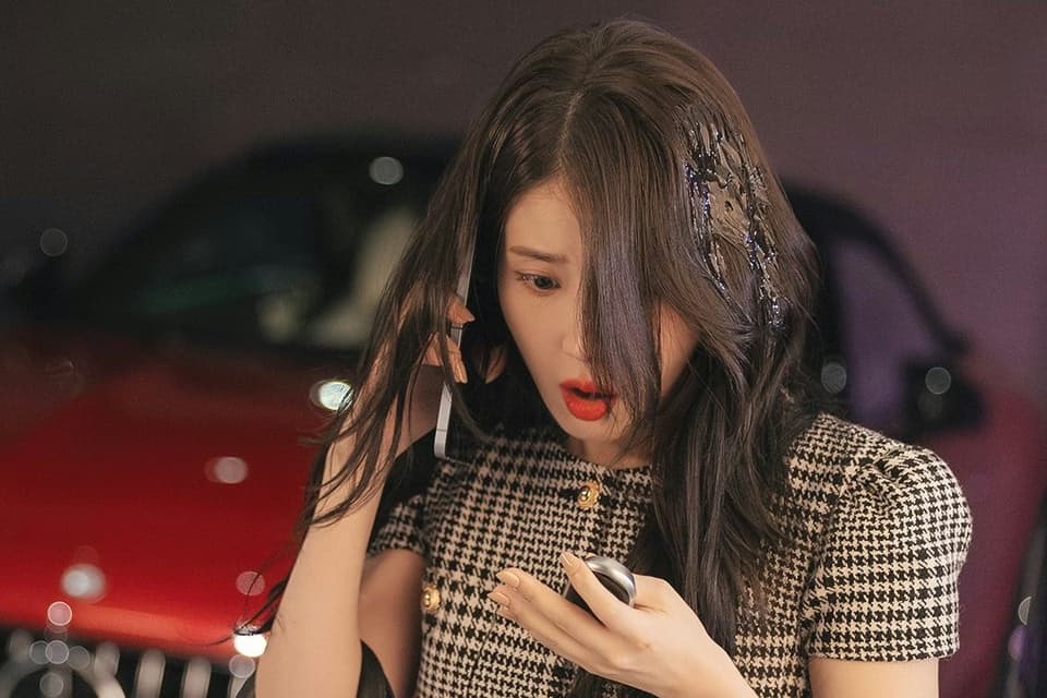 IU Faces Fans' Wrath in 'Perfect Crown'