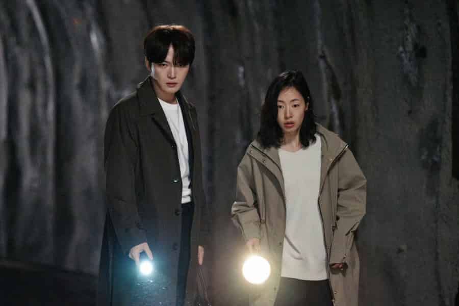 Unraveling Horror in 'The Shrine' ๐ฌ