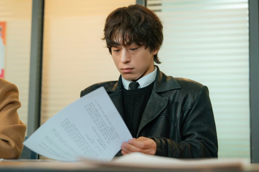 Koo Kyo Hwan's Directorial Debut Sparks Interest