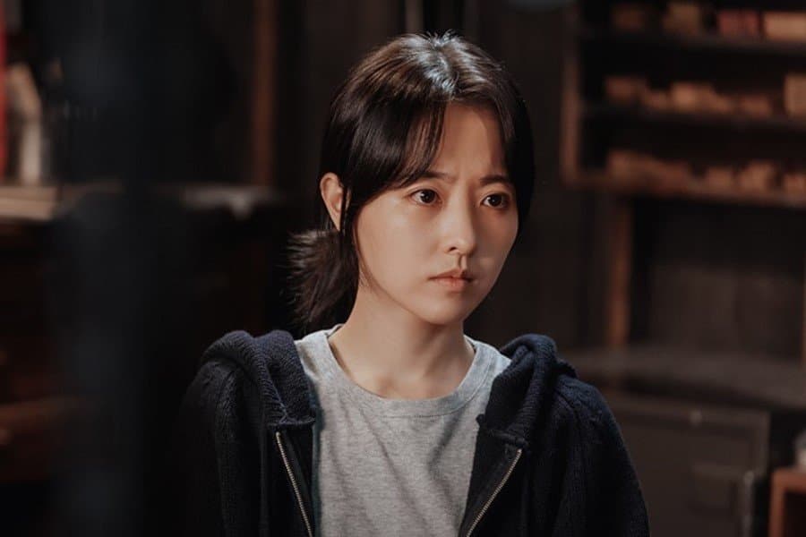 Park Bo Young Shines in Thrilling Drama 'Gold Land'