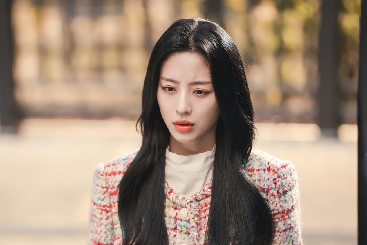 Kim Myung Soo's Exit Leaves Kang Min Ah Heartbroken