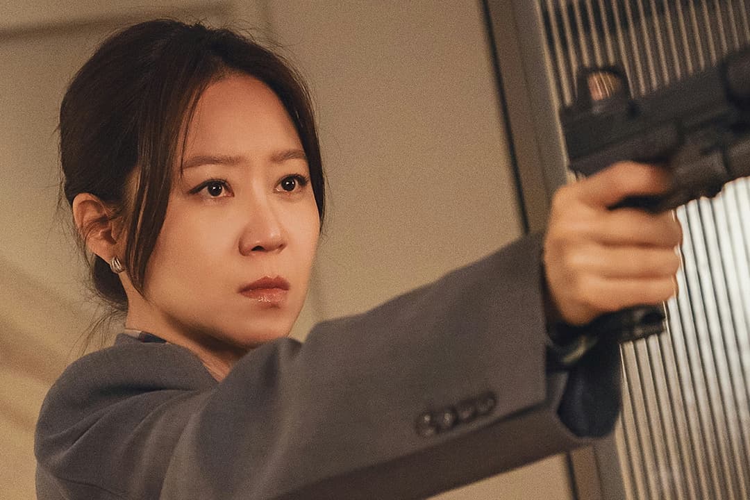 Kong Hyo Jin Hunts Threat to Husband in 'A Bona Fide Killer'