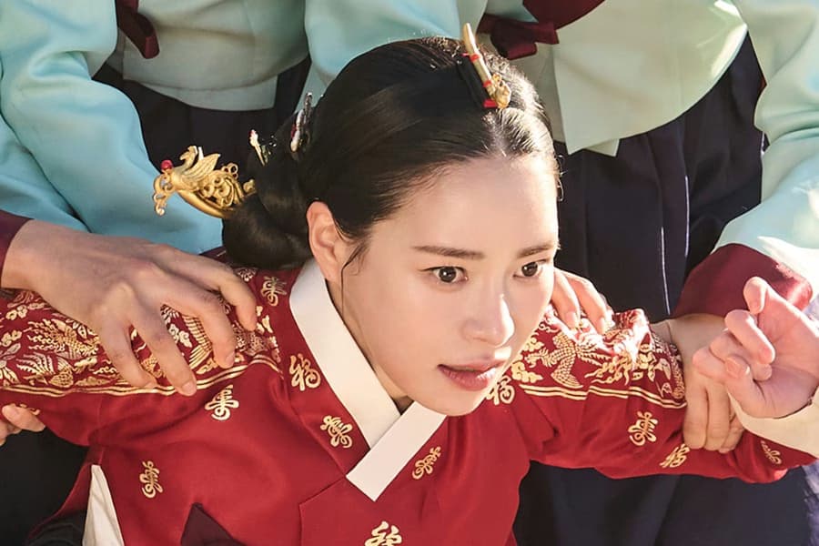 Lim Ji Yeon's Dramatic Role in 'My Royal Nemesis'